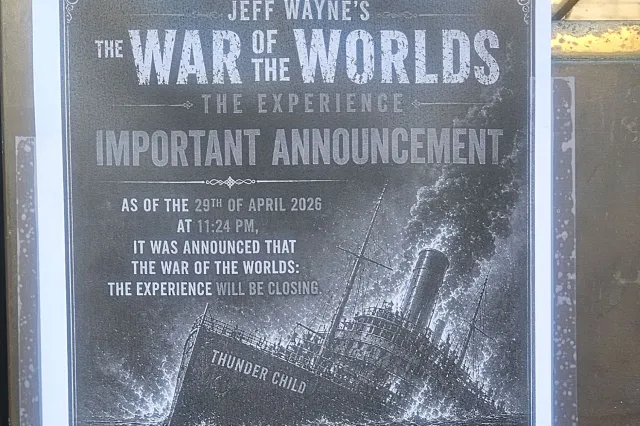 Immersive War of the Worlds and Elvis Evolution Shows Close Suddenly After Operator Collapse