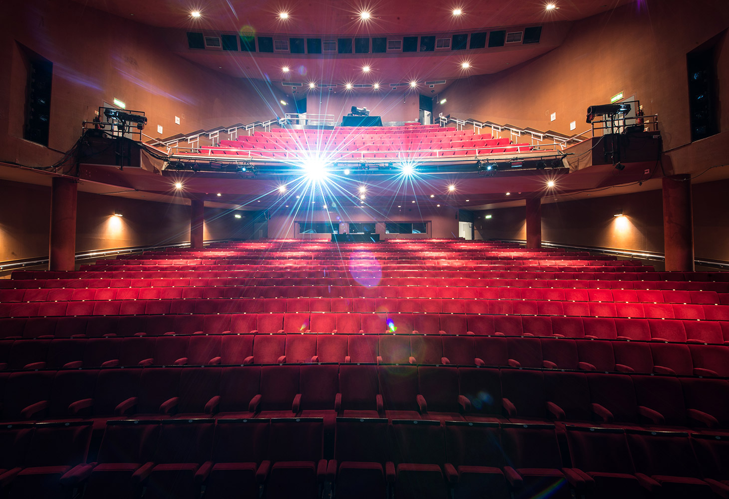 Churchill Theatre (UK Tour) — photo 1