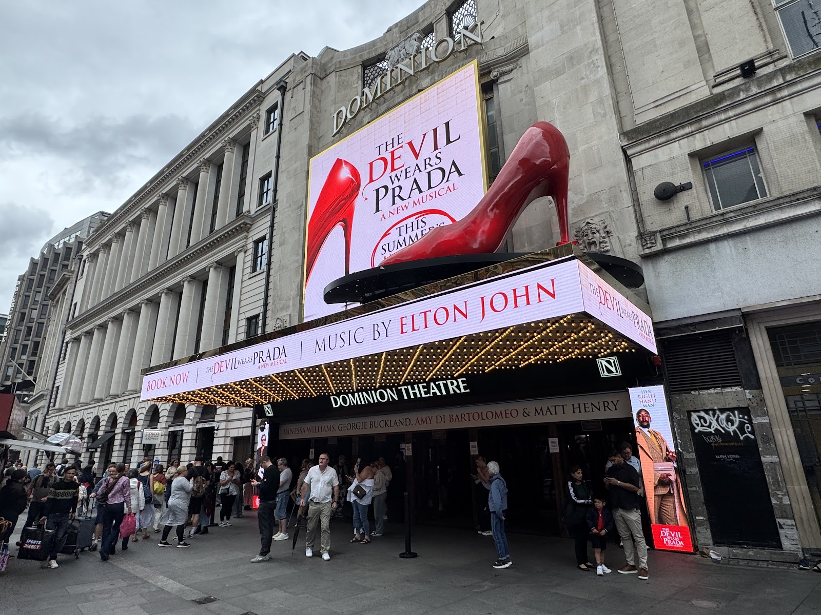 Dominion Theatre London — photo 2