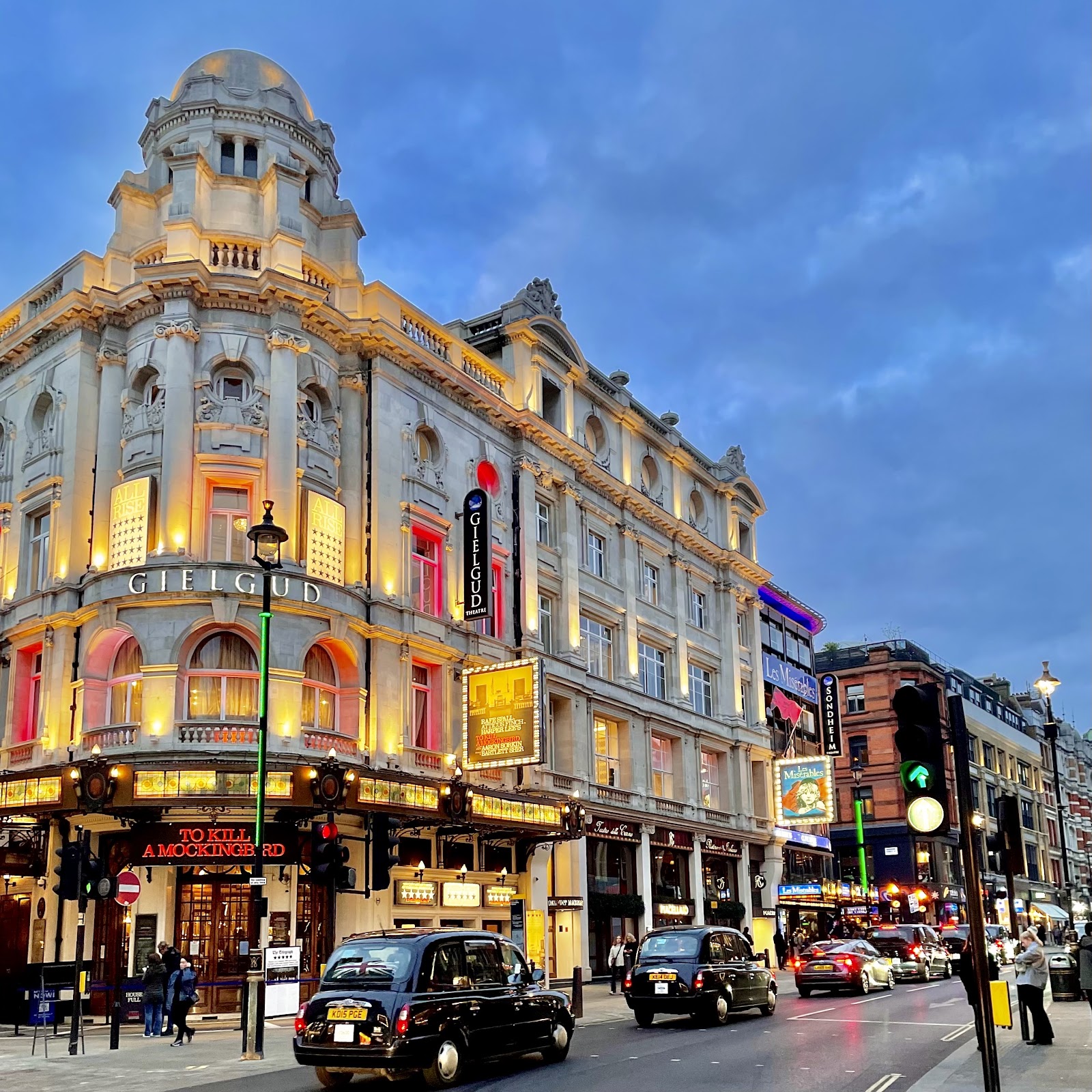 Gielgud Theatre London — photo 2