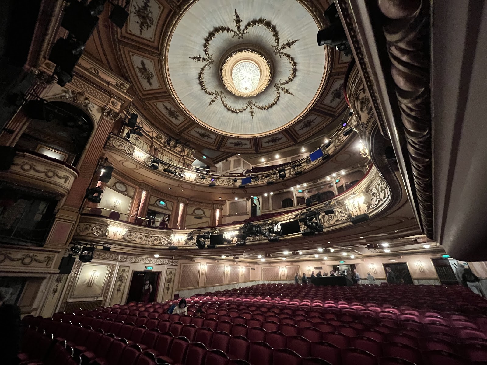 Gielgud Theatre — photo 1