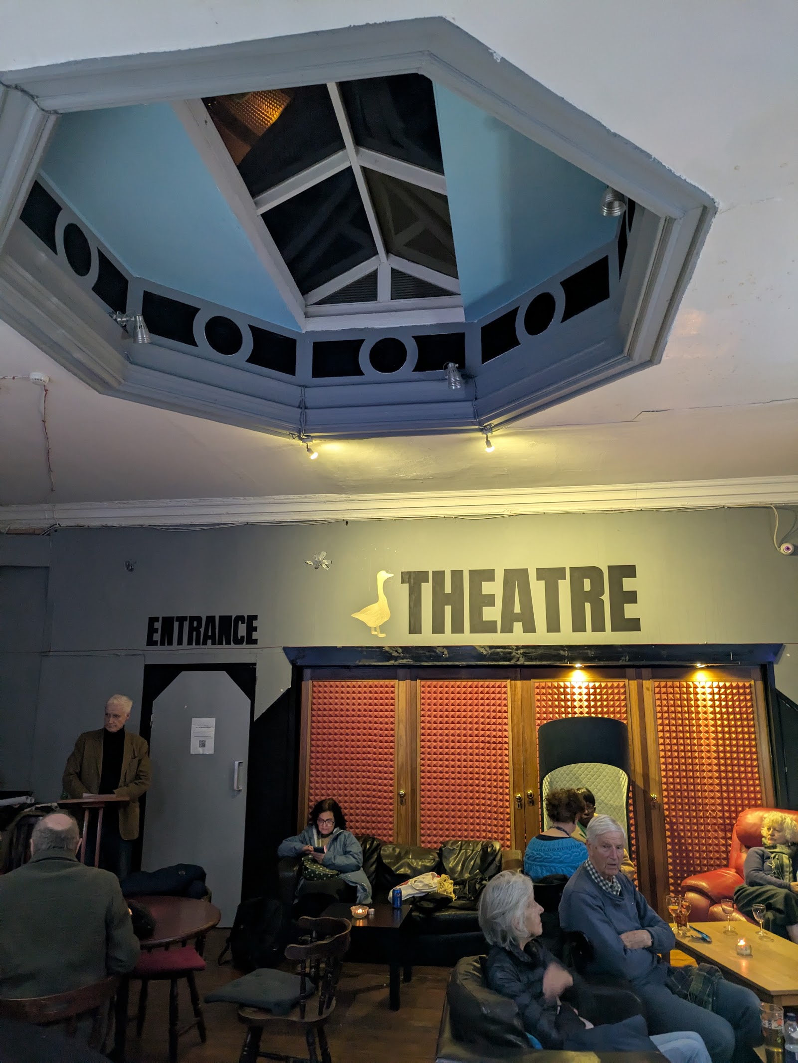 Golden Theatre — photo 2