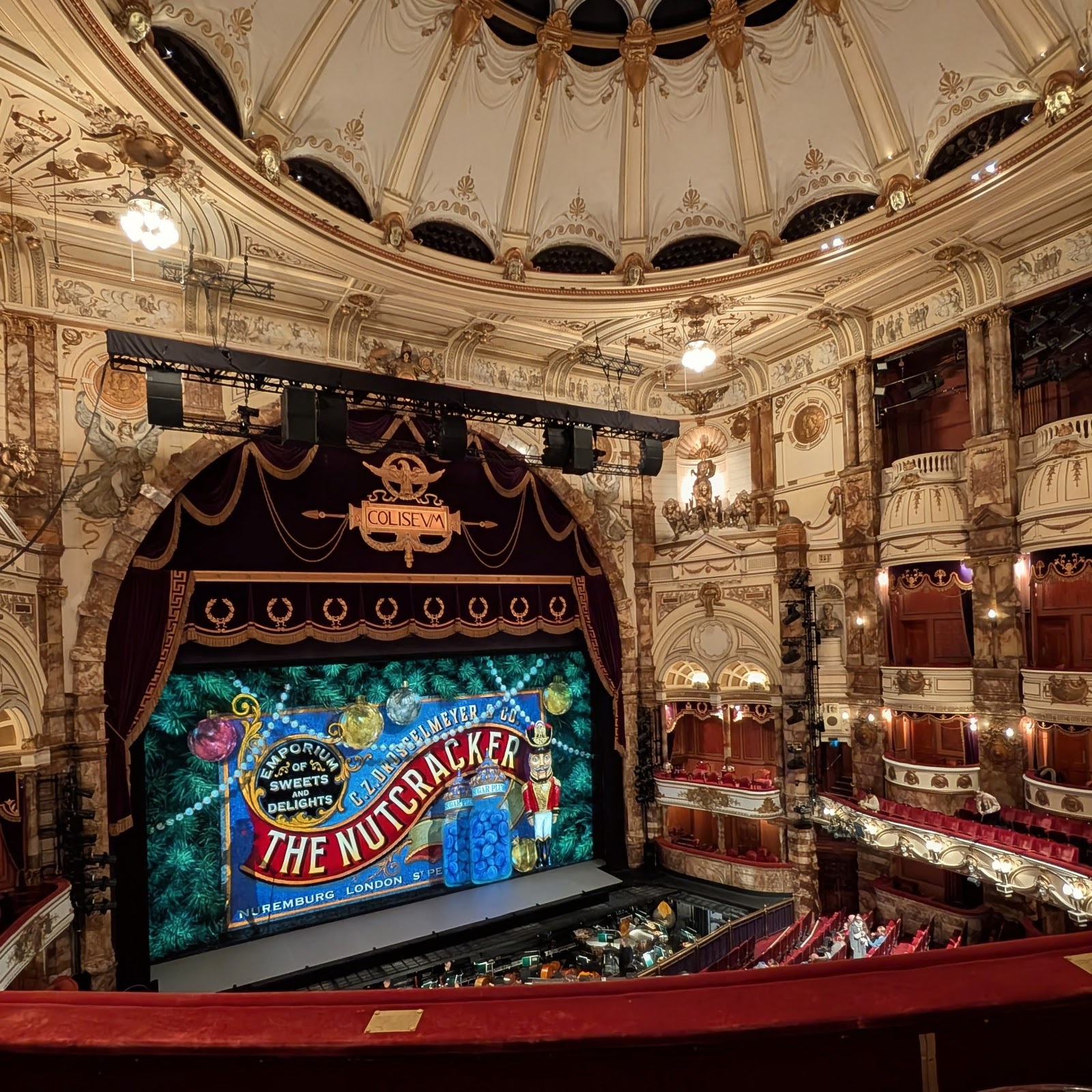 London Coliseum — photo 1