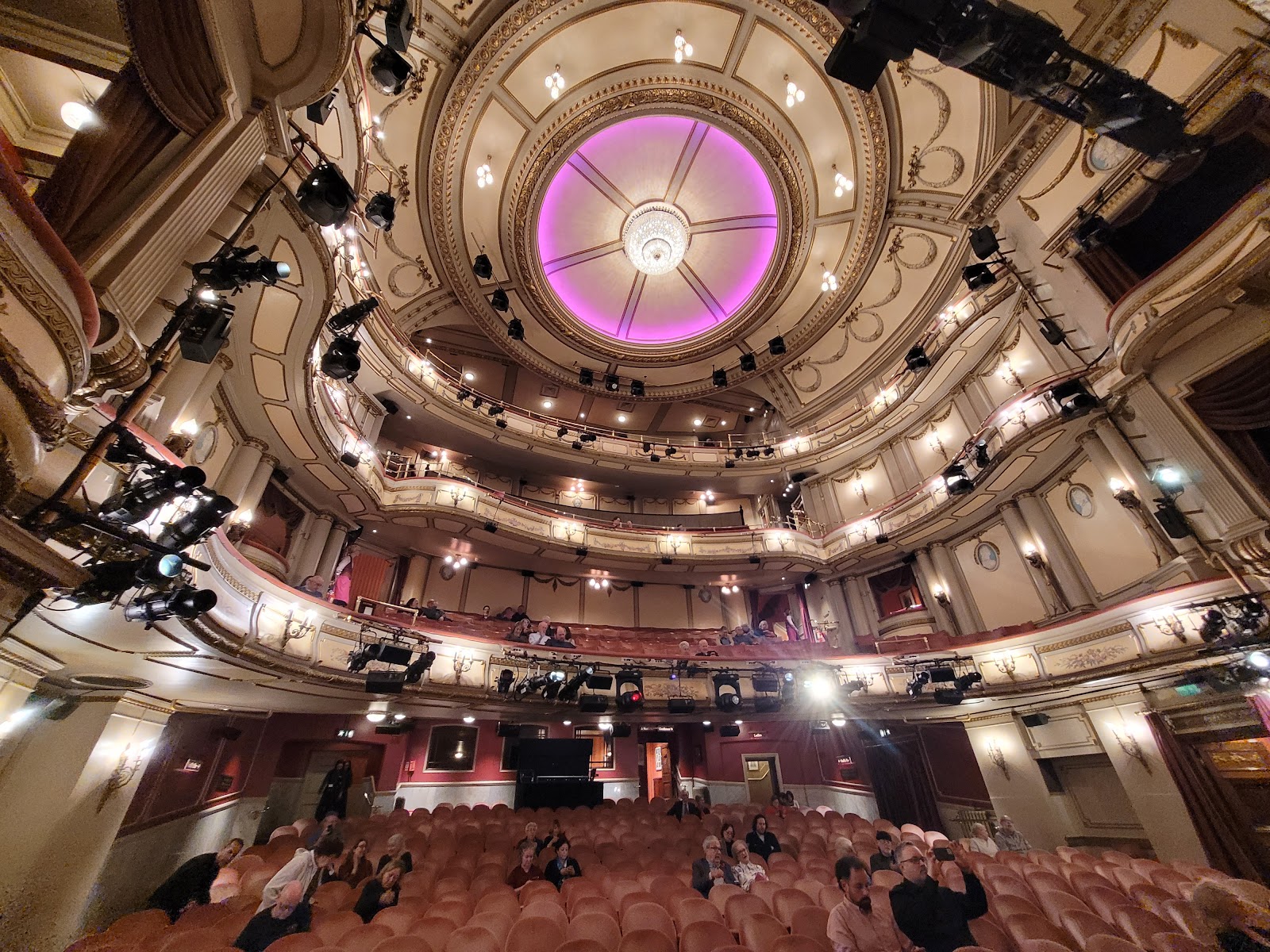 Noel Coward Theatre — photo 1