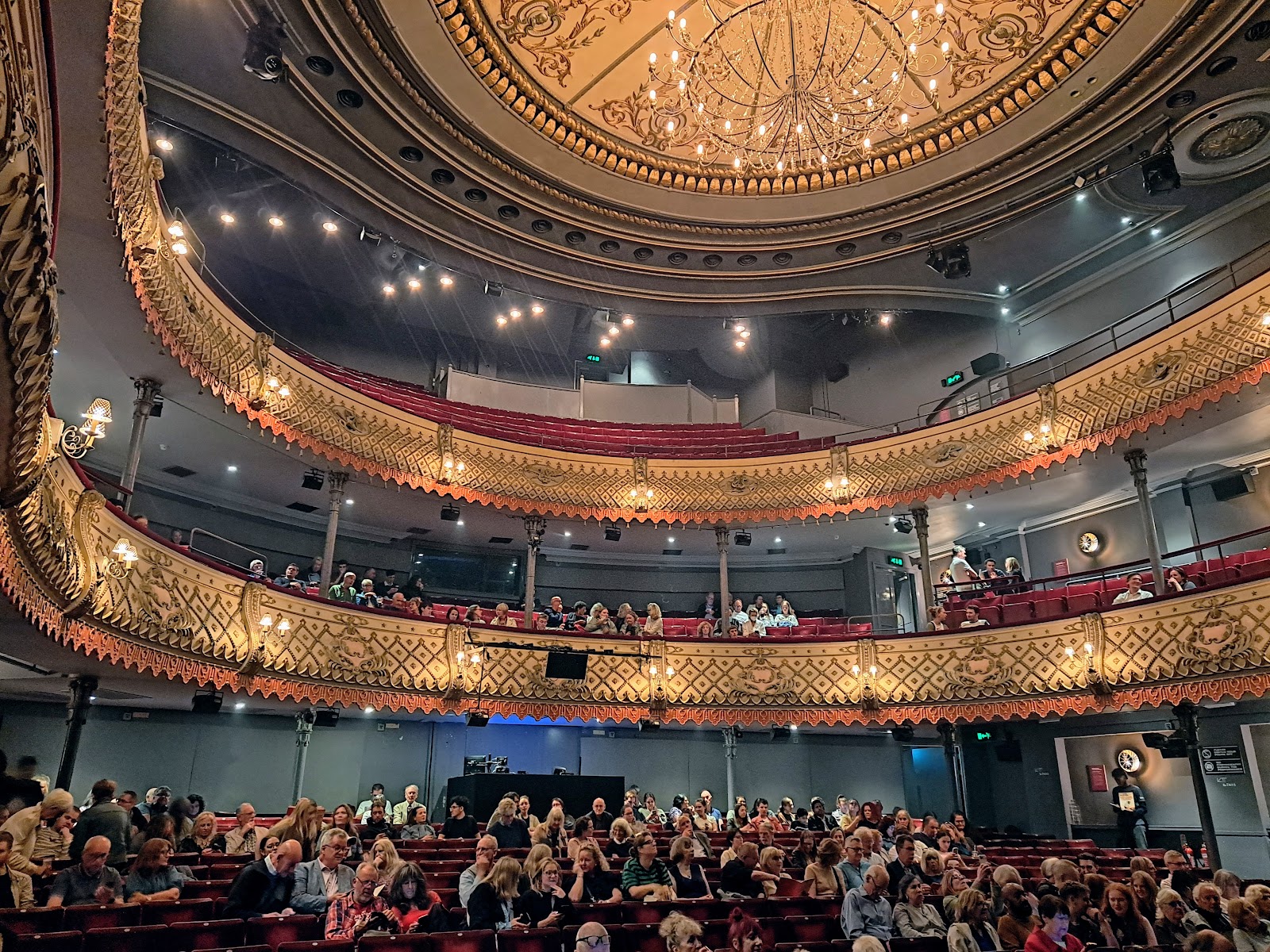 Old Vic Theatre London — photo 3