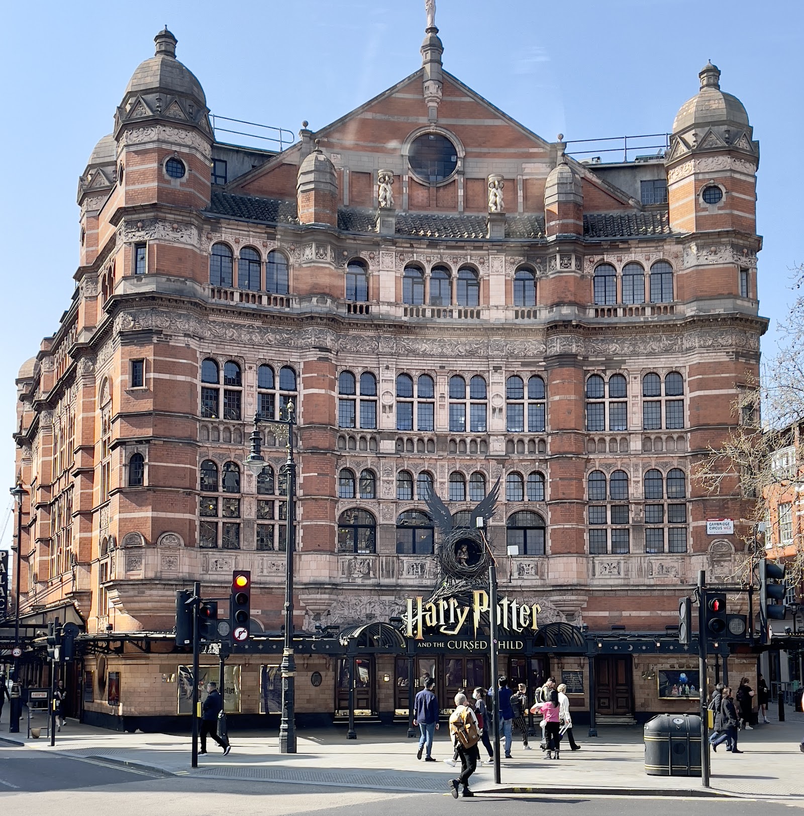 Palace Theatre — photo 1