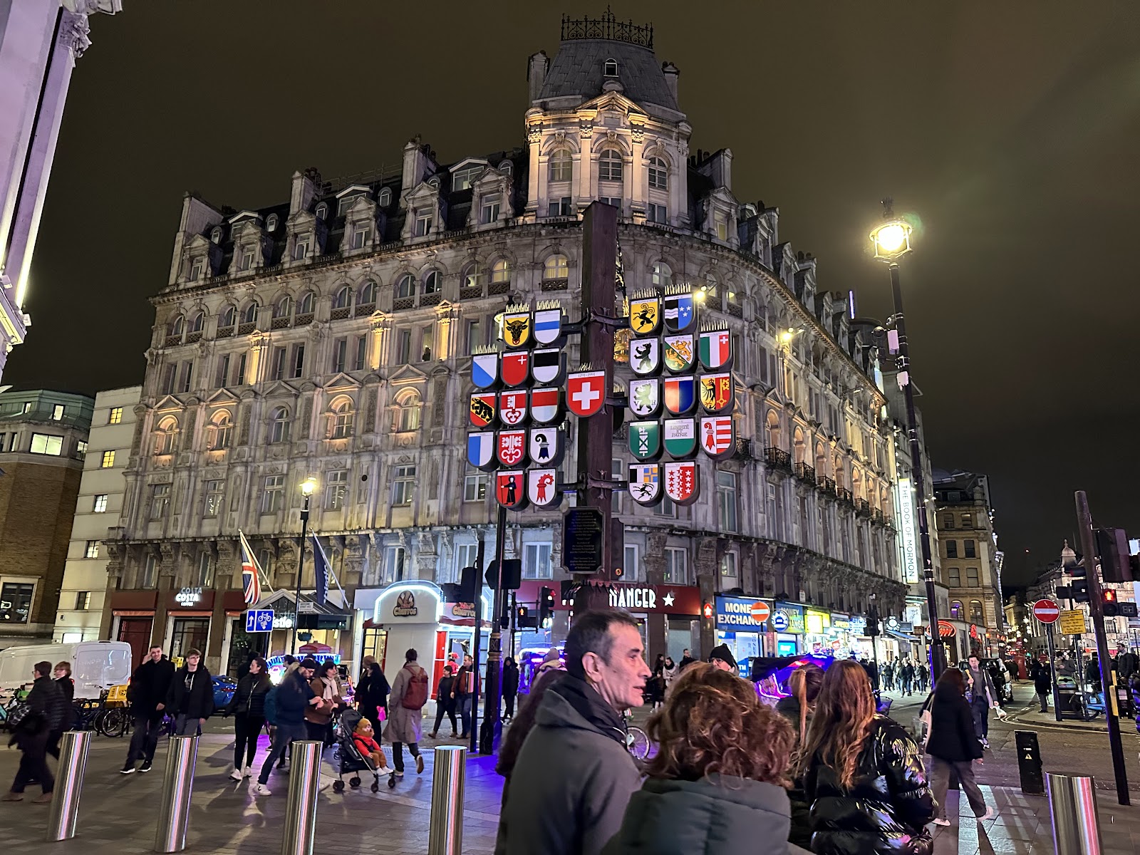 Prince Of Wales Theatre — photo 3