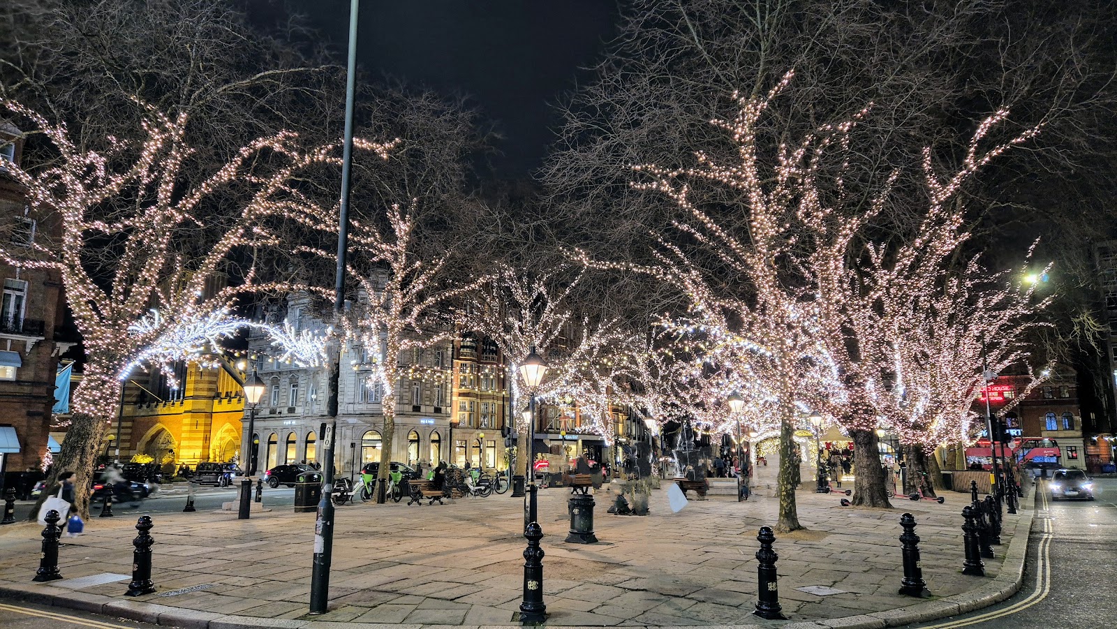Royal Court Theatre — photo 3
