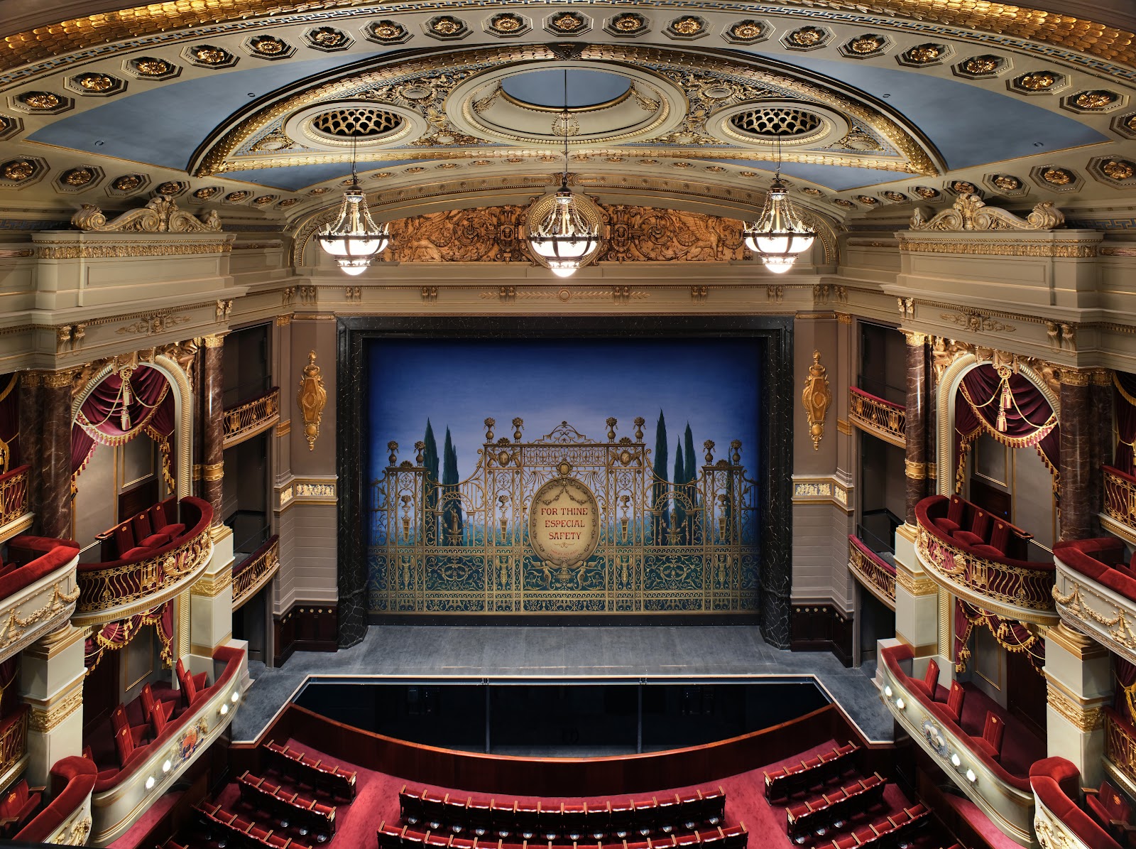 Theatre Royal Drury Lane — photo 1