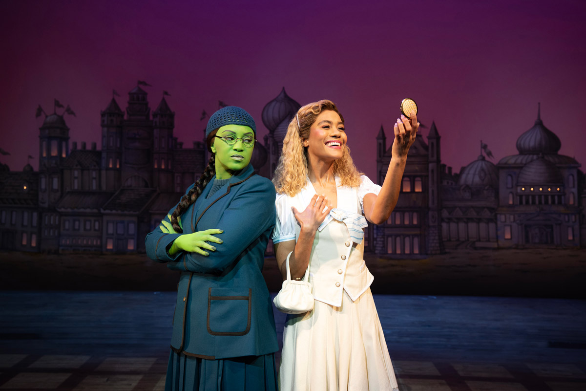 Wicked celebrates 17 years in the West End and extends bookings